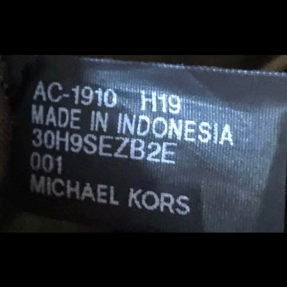 $358 Michael Kors RHAE Backpack Handbag MK Bag - Picture 8 of 8